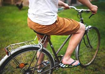 Mann, der Fahrrad antritt. Foto: Pexels.com Mann, der Fahrrad antritt. Foto: Pexels.com
